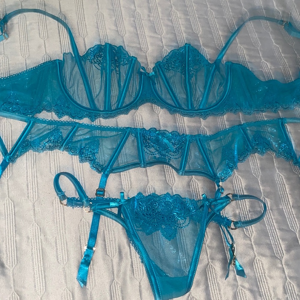 Honey Birdette Bra, Thong & Garter